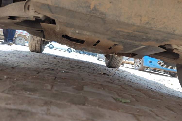 Used Haval H3 2010 Leading Edition 2.5 TCI Two-Wheel Drive Comfort Model Chassis Front