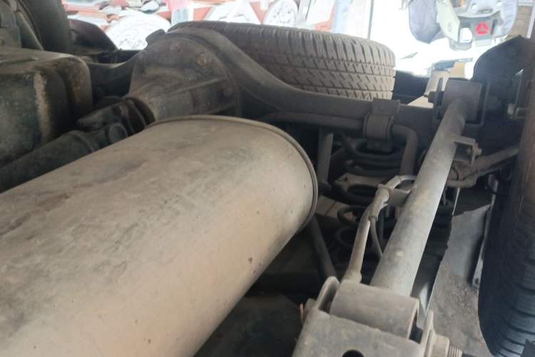 Used Haval H3 2010 Leading Edition 2.5 TCI Two-Wheel Drive Comfort Model Chassis Rear Right