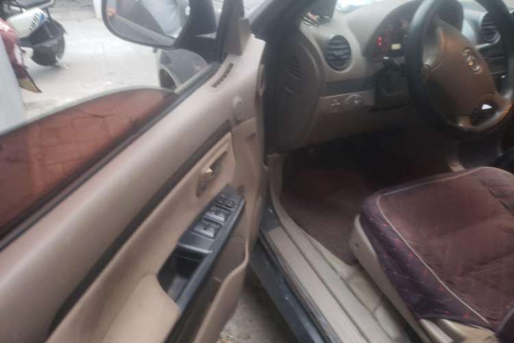 Used Haval H3 2010 Leading Edition 2.5 TCI Two-Wheel Drive Comfort Model Driver Seat
