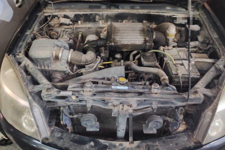 Used Haval H3 2010 Leading Edition 2.5 TCI Two-Wheel Drive Comfort Model Engine Bay