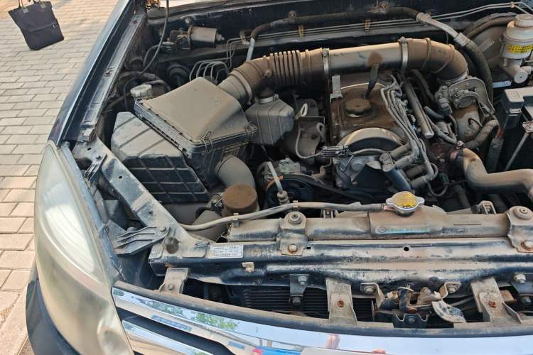 Used Haval H3 2010 Ruiyi Edition 2.0L Elite Model Engine Bay Right