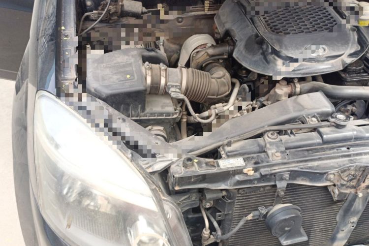 Used Haval H3 2010 Leading Edition 2.5 TCI Two-Wheel Drive Comfort Model Engine Bay Right