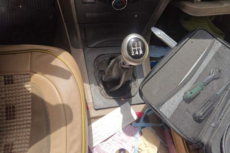 Used Haval H3 2010 Ruiyi Edition 2.0L Elite Model Gear Lever