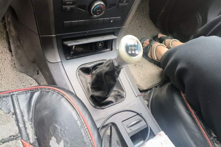Used Haval H3 2010 Ruiyi Edition 2.0L Luxury Model Gear Lever