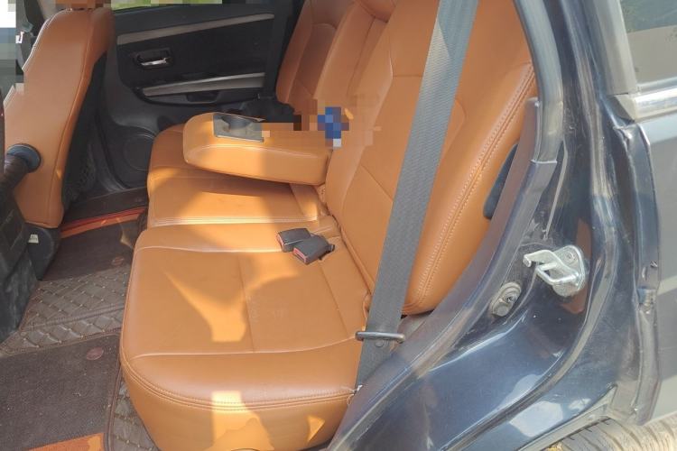 Used Haval H3 2010 Leading Edition 2.5 TCI Two-Wheel Drive Comfort Model Left Rear Seat