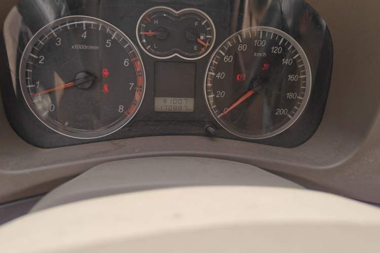 Used Haval H3 2010 Ruiyi Edition 2.0L Elite Model Odometer Close Up