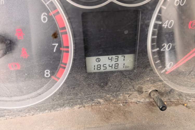 Used Haval H3 2010 Ruiyi Edition 2.0L Luxury Model Odometer Close Up
