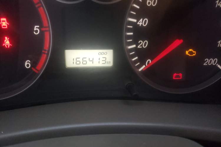 Used Haval H3 2010 Leading Edition 2.5 TCI Two-Wheel Drive Comfort Model Odometer Close Up
