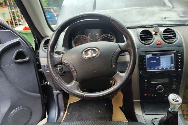 Used Haval H3 2010 Leading Edition 2.4L Four-Wheel Drive Luxury Model Steering Wheel