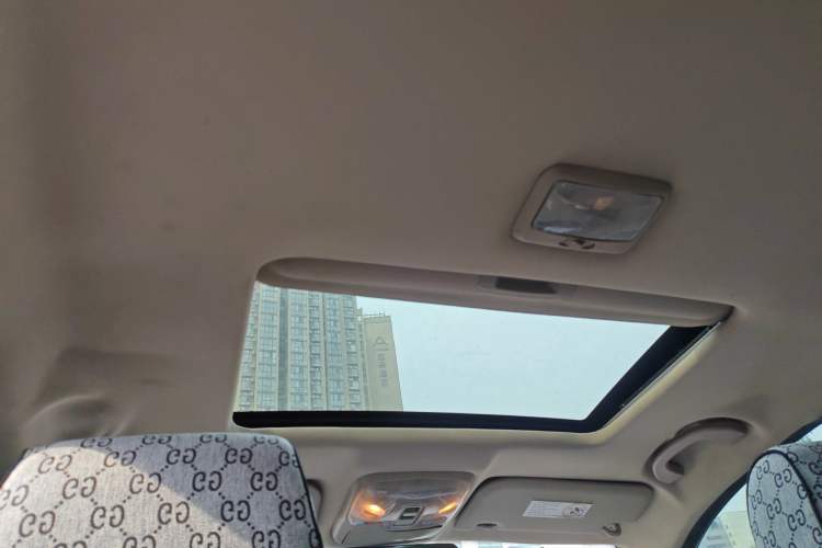 Used Haval H3 2010 Leading Edition 2.5 TCI Four-Wheel-Drive Ultra-Luxury Model Headliner