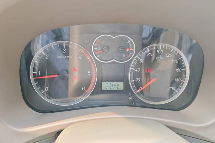 Used Haval H3 2010 Leading Edition 2.5 TCI Four-Wheel-Drive Ultra-Luxury Model Instrument Cluster