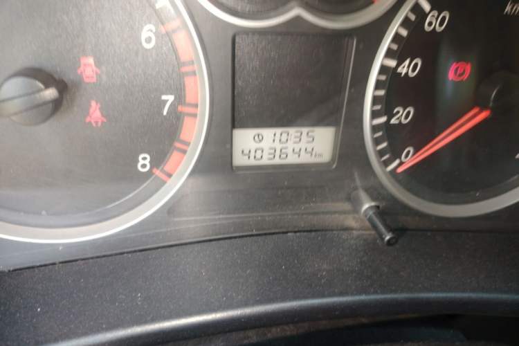 Used Haval H3 2010 Ruiyi Edition 2.0L Luxury Model Odometer Close Up