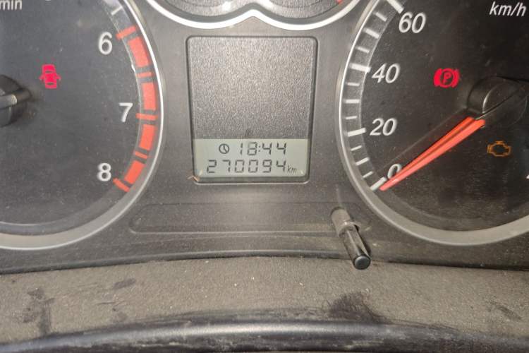 Used Haval H3 2010 Ruiyi Edition 2.0L Elite Model Odometer Close Up