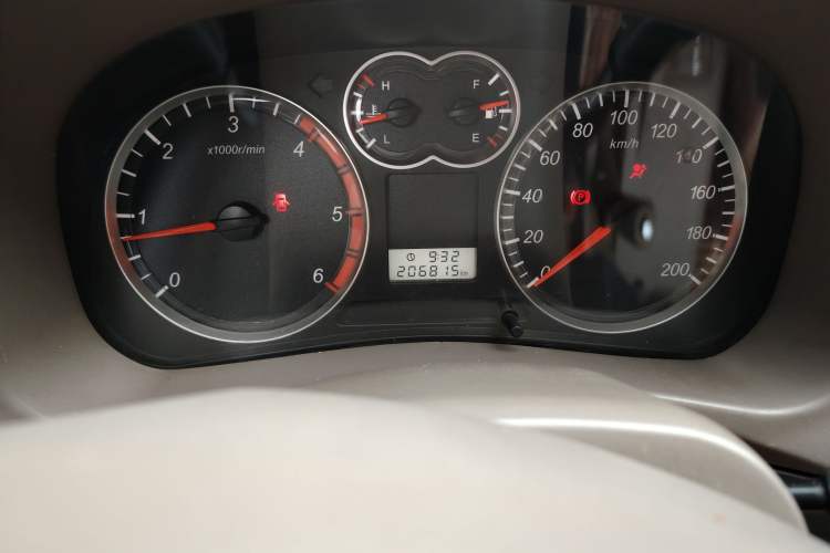 Used Haval H3 2010 Leading Edition 2.5 TCI Four-Wheel-Drive Luxury Model Odometer Close Up
