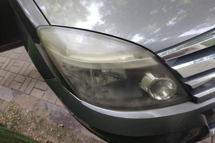 Used Haval H3 2010 Ruiyi Edition 2.0L Luxury Model Right Front Headlight