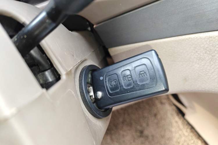Used Haval H3 2010 Leading Edition 2.5 TCI Four-Wheel-Drive Ultra-Luxury Model Vehicle Key