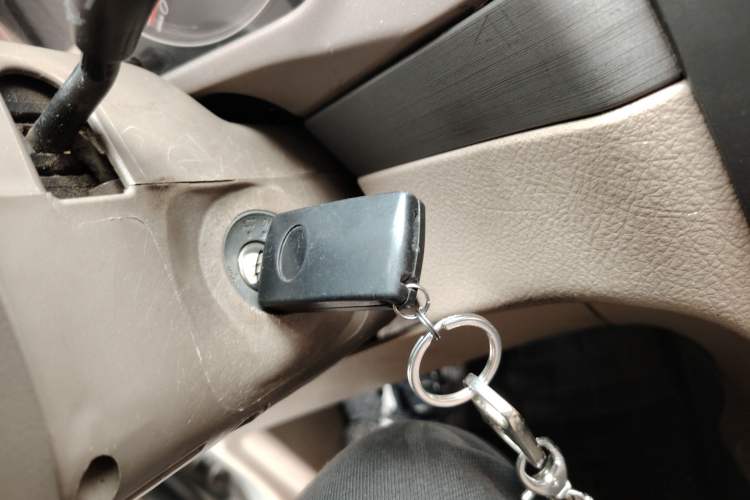 Used Haval H3 2010 Leading Edition 2.5 TCI Four-Wheel-Drive Luxury Model Vehicle Key