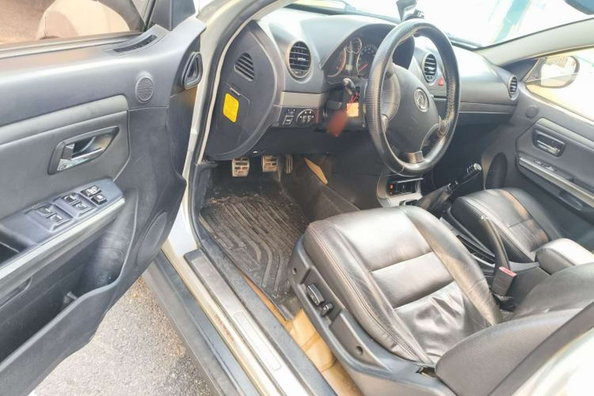 Used Haval H3 2010 Xinyi Version 2.0L Sunroof Edition Driver Seat