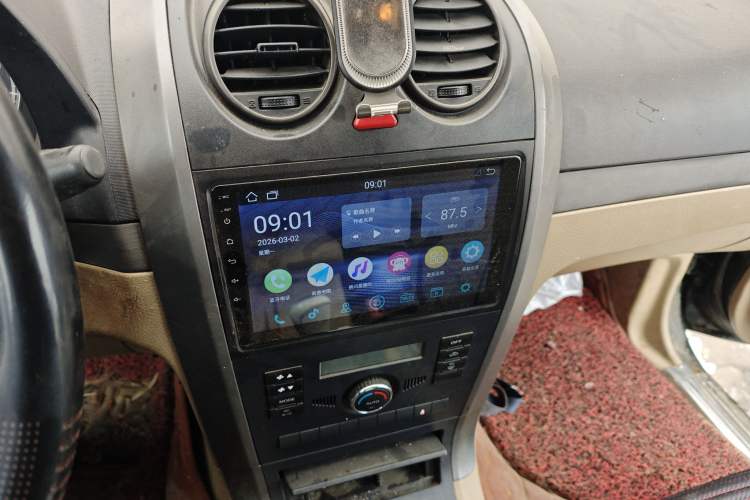 Used Haval H3 2012 2.5 TCI Two-Wheel-Drive Champion Edition Audio And AC Panel