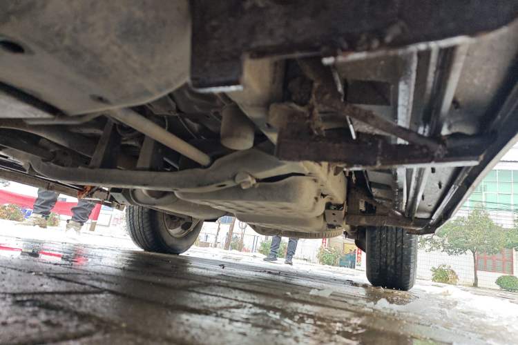 Used Haval H3 2012 2.5 TCI Two-Wheel-Drive Champion Edition Chassis Front Left