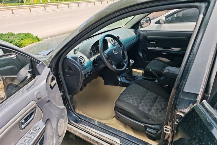 Used Haval H3 2012 Ruiyi Edition 2.0L Four-Wheel Drive Version Driver Seat