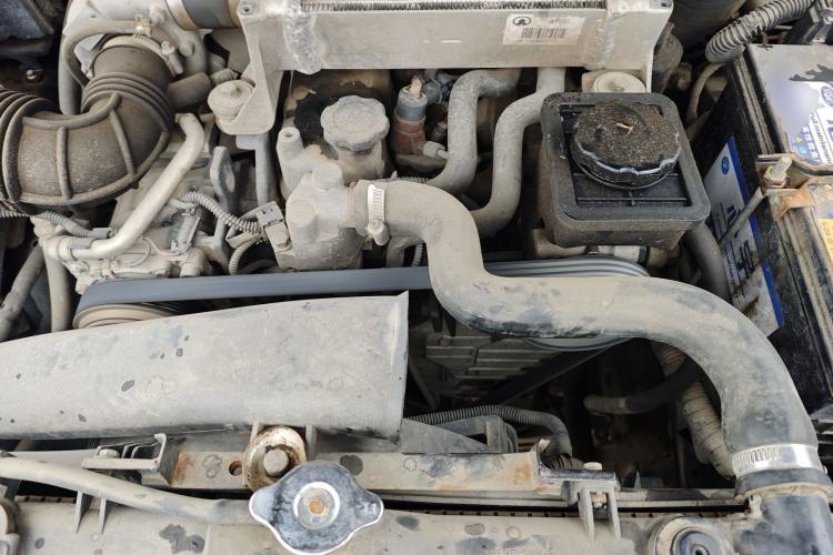 Used Haval H3 2012 2.5 TCI Two-Wheel-Drive Champion Edition Engine Bay