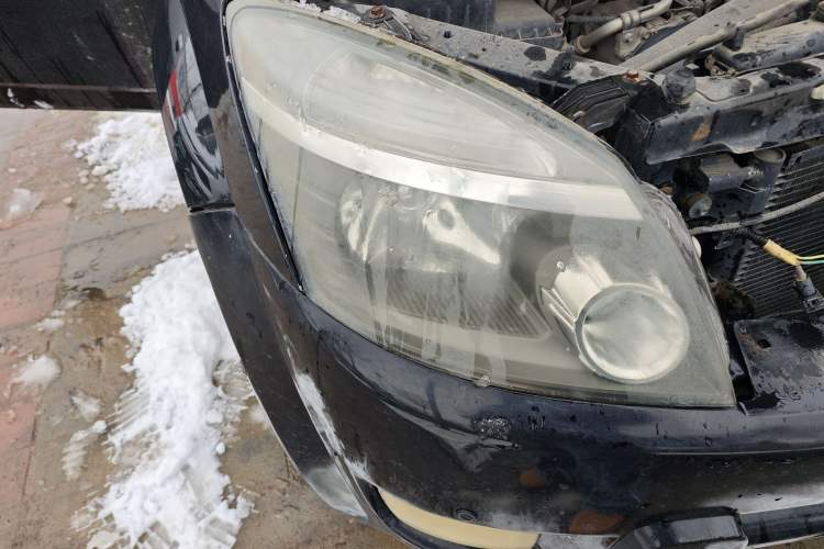 Used Haval H3 2012 2.5 TCI Two-Wheel-Drive Champion Edition Right Front Headlight