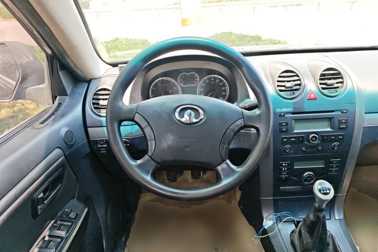 Used Haval H3 2012 Ruiyi Edition 2.0L Four-Wheel Drive Version Steering Wheel