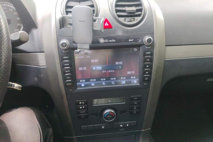 Used Haval H3 2012 Ruiyi Edition 2.0L Navigation Version Audio And AC Panel