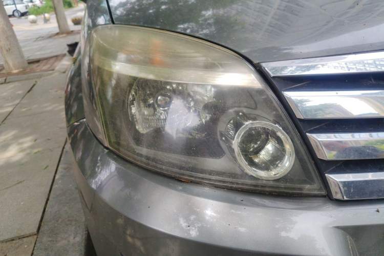 Used Haval H3 2012 Ruiyi Edition 2.0L Navigation Version Right Front Headlight