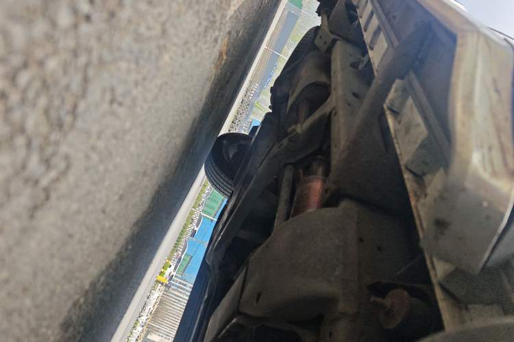 Used Haval H3 2012 Ruiyi Edition 2.0L Luxury Model Chassis Front Right