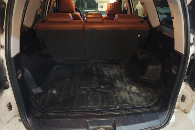 Used Haval H3 2012 2.5 TCI Two-Wheel-Drive Champion Edition Trunk