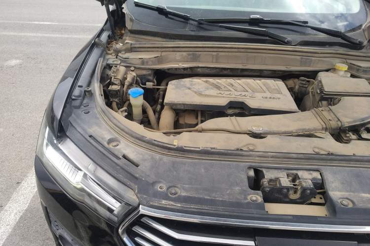 Used Haval H4 2018 Blue Label 1.5 GDIT DCT Fashion Edition Engine Bay Right