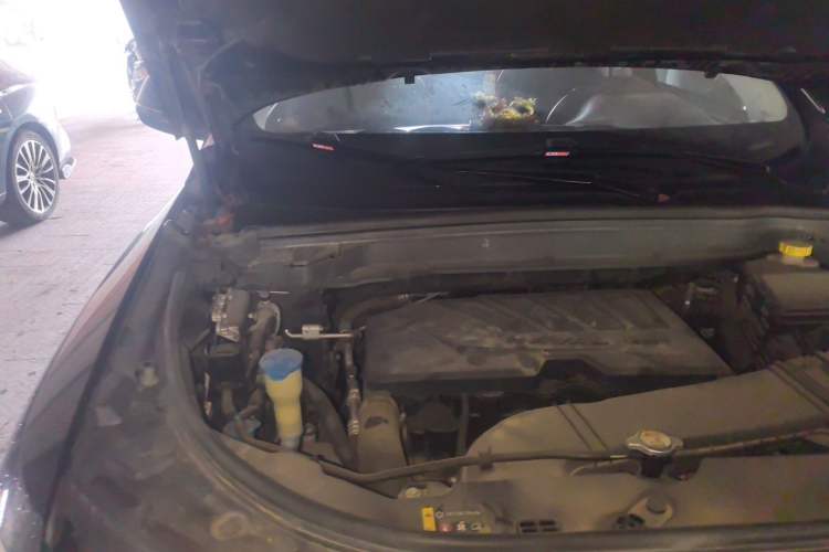 Used Haval H4 2018 Red-Label 1.5 GDIT DCT Fashion Edition Engine Bay Right