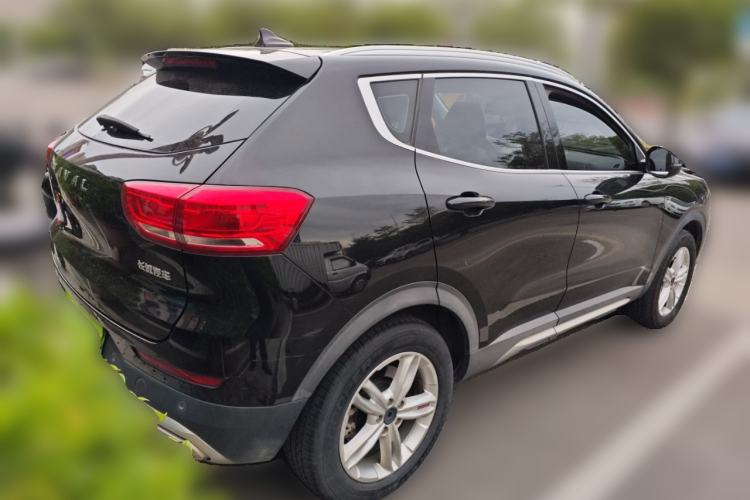 Used Haval H4 2018 Red-Label 1.5 GDIT DCT Fashion Edition Exterior 5