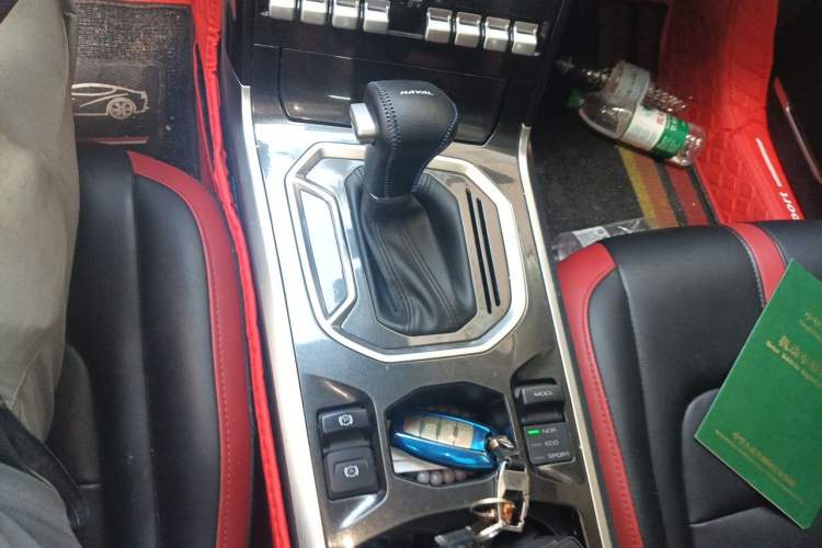 Used Haval H4 2018 Red-Label 1.5 GDIT DCT Fashion Edition Gear Lever