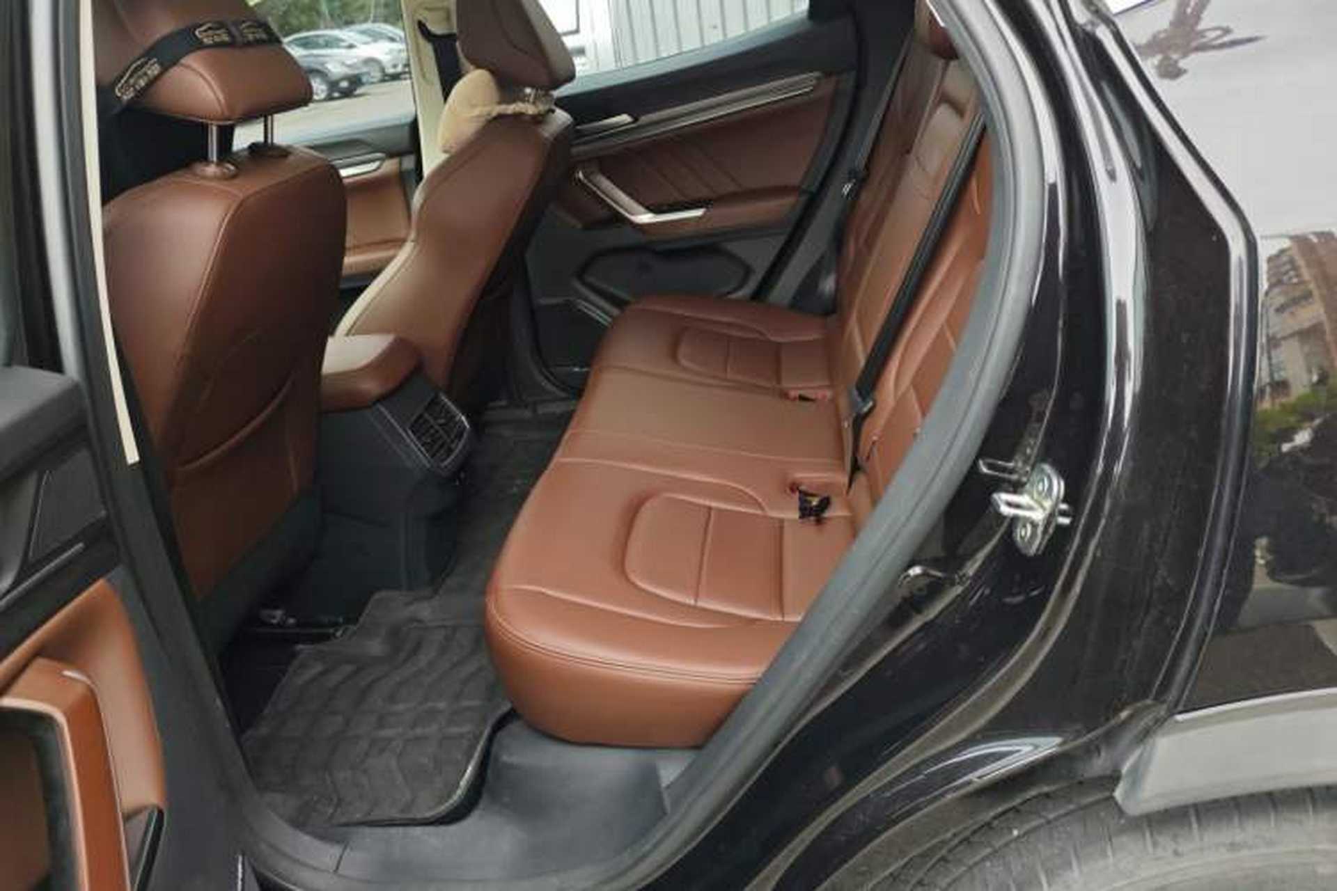 Used Haval H4 2018 Red-Label 1.5 GDIT DCT Fashion Edition Interior 4