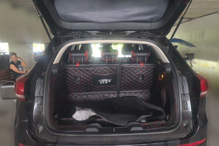 Used Haval H4 2018 Red-Label 1.5 GDIT DCT Fashion Edition Trunk