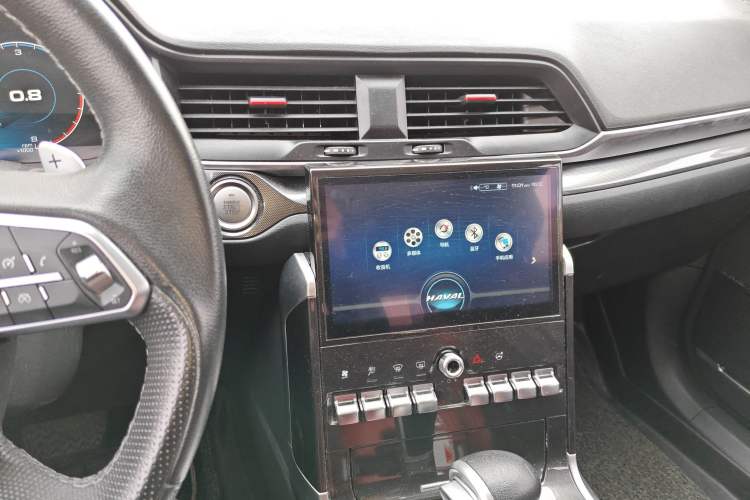Used Haval H4 2018 Blue Label 1.5 GDIT DCT Fashion Edition Audio And AC Panel