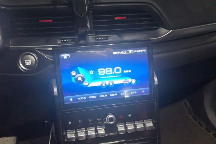 Used Haval H4 2018 Blue Label 1.5 GDIT DCT Fashion Edition Audio And AC Panel