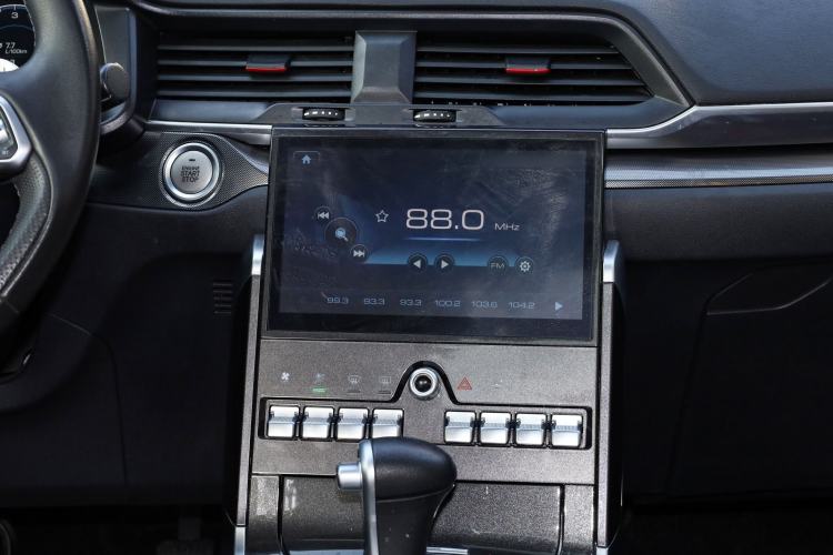 Used Haval H4 2018 Red-Label 1.5 GDIT DCT Fashion Edition Audio And AC Panel