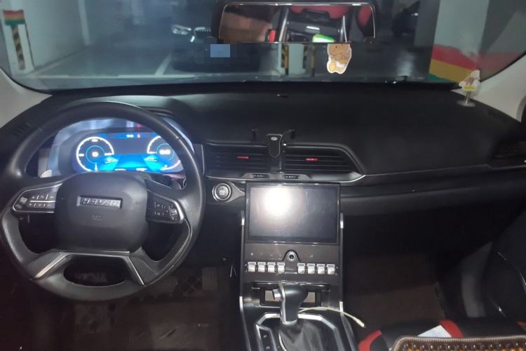 Used Haval H4 2018 Blue Label 1.5 GDIT DCT Fashion Edition Center Console