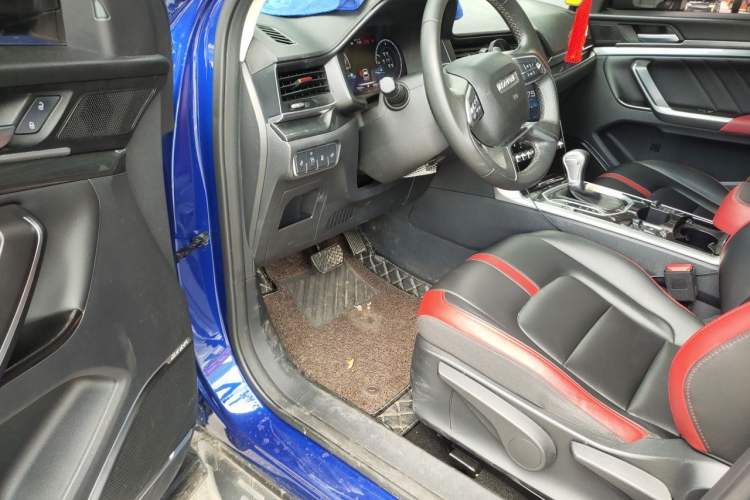 Used Haval H4 2018 Red-Label 1.5 GDIT DCT Fashion Edition Driver Seat