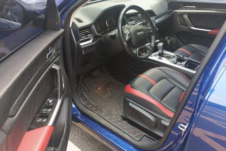 Used Haval H4 2018 Blue Label 1.5 GDIT DCT Fashion Edition Driver Seat