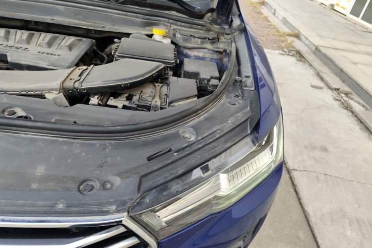 Used Haval H4 2018 Blue Label 1.5 GDIT DCT Fashion Edition Engine Bay Left