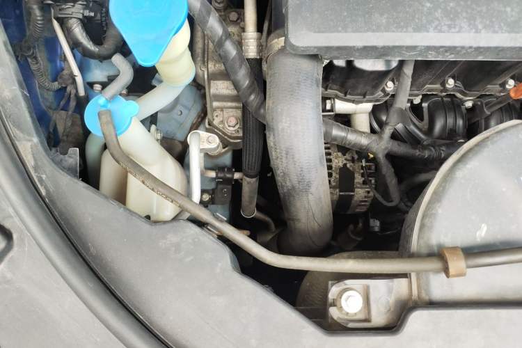 Used Haval H4 2018 Red-Label 1.5 GDIT DCT Fashion Edition Engine Bay Right