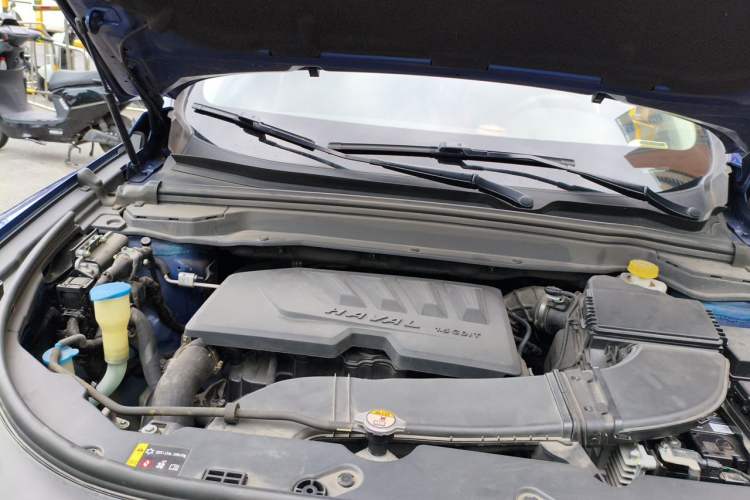 Used Haval H4 2018 Red-Label 1.5 GDIT DCT Fashion Edition Engine Bay Right