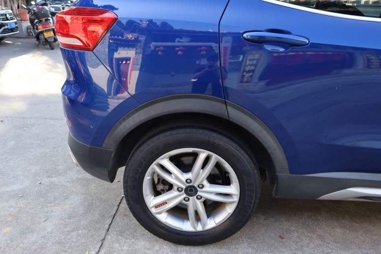 Used Haval H4 2018 Red-Label 1.5 GDIT DCT Fashion Edition Exterior 11