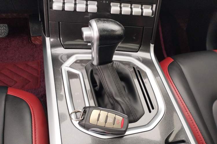Used Haval H4 2018 Blue Label 1.5 GDIT DCT Fashion Edition Gear Lever