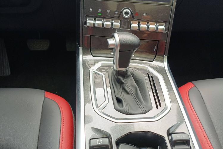 Used Haval H4 2018 Blue Label 1.5 GDIT DCT Fashion Edition Gear Lever